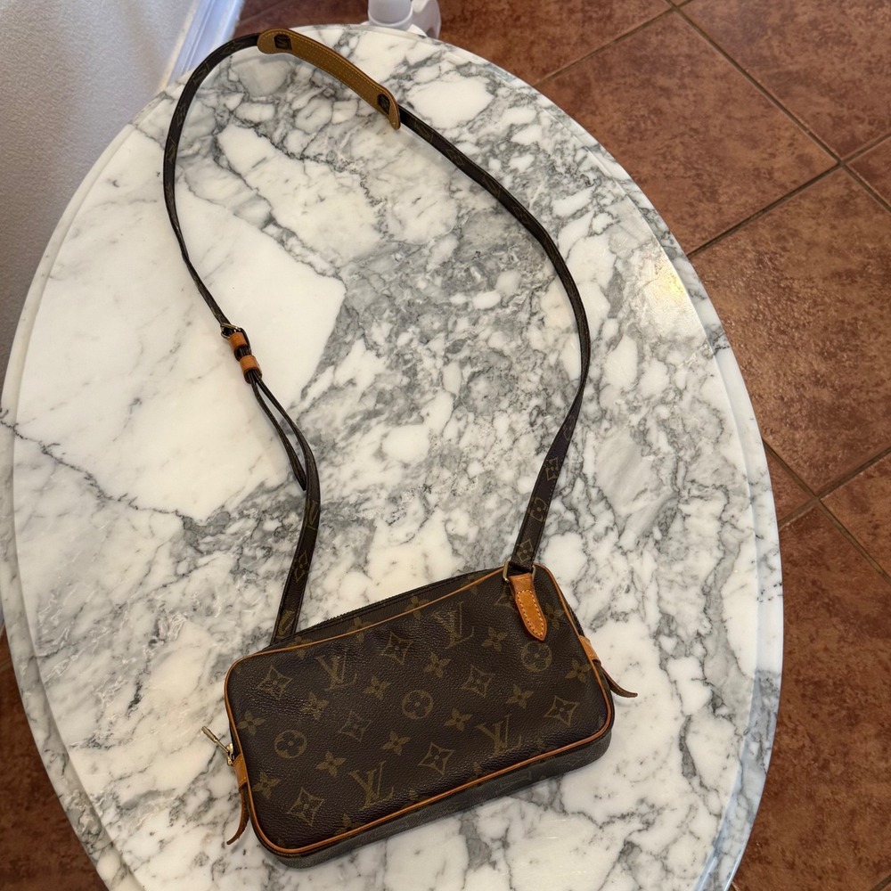 Louis Vuitton Monogram Pochette Marly Bandouliere - Picture 7 of 12